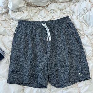 Men's Grey Vuori Active Shorts -